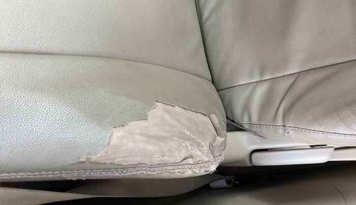 2014 Honda Amaze 1.2L I-VTEC VX, Petrol, Manual, 49,936 km, Driver seat - Cover slightly torn
