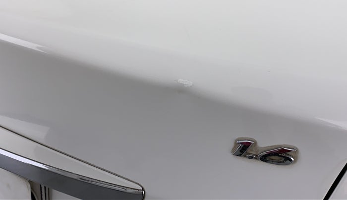 2013 Hyundai Verna FLUIDIC 1.6 EX VTVT, Petrol, Manual, 32,655 km, Dicky (Boot door) - Slightly dented