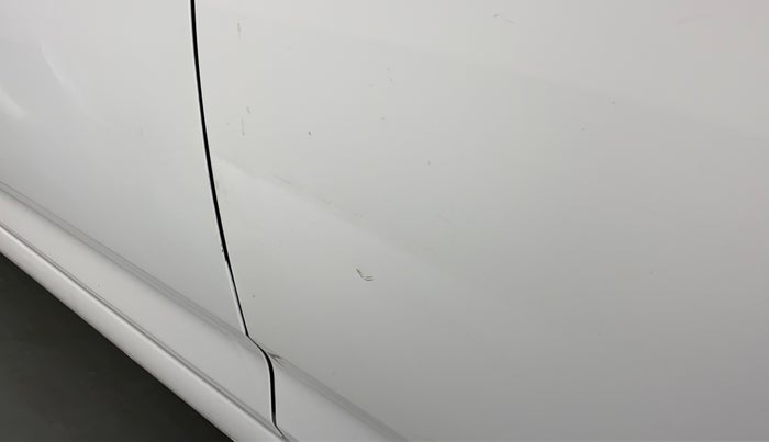 2013 Hyundai Verna FLUIDIC 1.6 EX VTVT, Petrol, Manual, 32,655 km, Rear left door - Slight discoloration