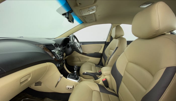 2013 Hyundai Verna FLUIDIC 1.6 EX VTVT, Petrol, Manual, 32,655 km, Right Side Front Door Cabin