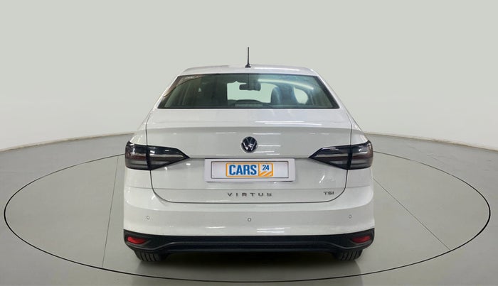 2022 Volkswagen VIRTUS COMFORTLINE TSI 1.0 MT, Petrol, Manual, 8,244 km, Back/Rear