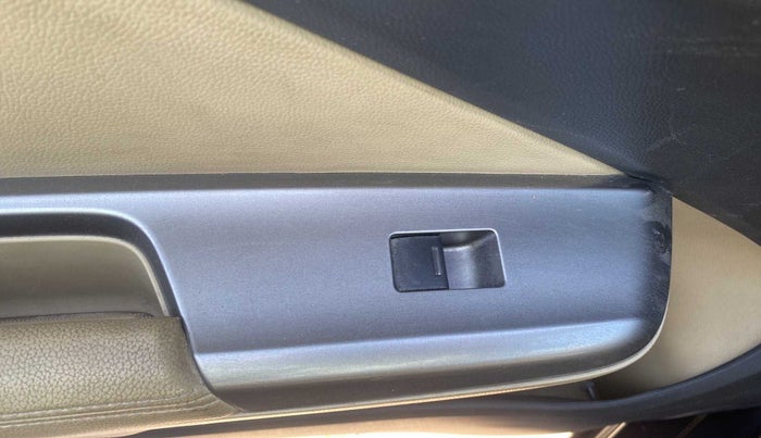 2019 Honda City 1.5L I-VTEC ZX, Petrol, Manual, 46,791 km, Left front window switch / handle - Power window makes minor noise