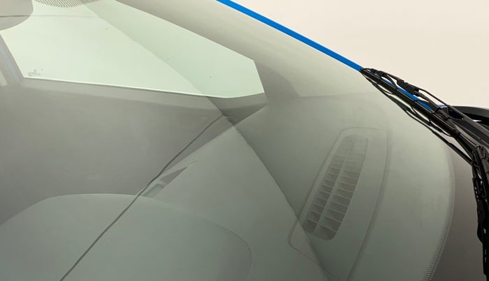 2019 Tata NEXON XM PETROL, Petrol, Manual, 37,282 km, Front windshield - Minor spot on windshield