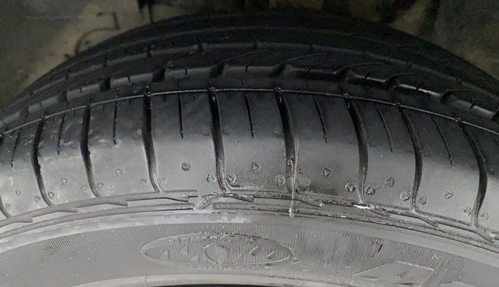 2019 Tata NEXON XM PETROL, Petrol, Manual, 37,294 km, Left Front Tyre Tread