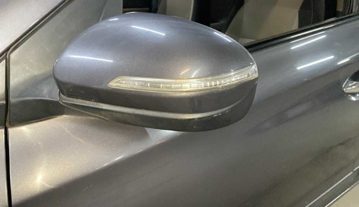2014 Hyundai Elite i20 ASTA 1.2, Petrol, Manual, 71,995 km, Left rear-view mirror - Indicator light has minor damage
