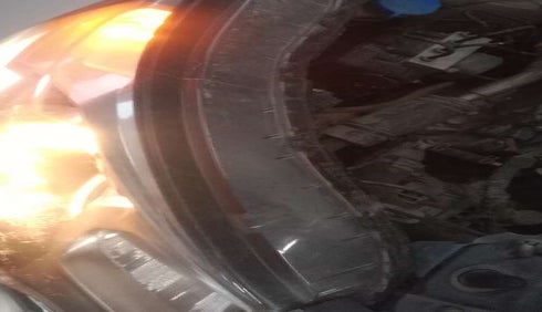 2018 Honda BR-V 1.5L I- DTEC S, Diesel, Manual, 98,950 km, Right headlight - Clamp has minor damage