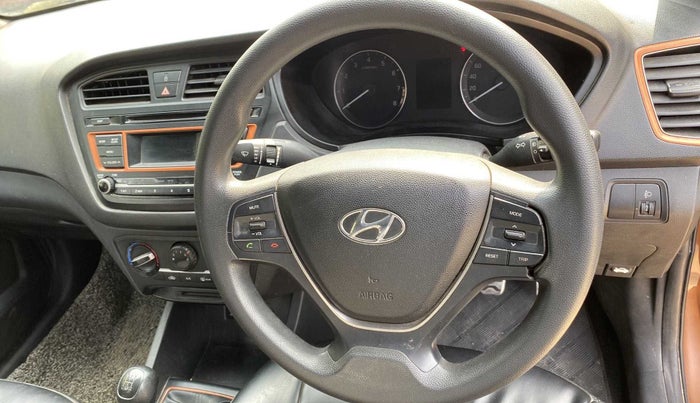 2015 Hyundai i20 Active 1.2 S, Petrol, Manual, 82,607 km, Steering wheel - Sound system control not functional