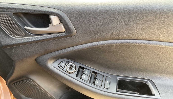 2015 Hyundai i20 Active 1.2 S, Petrol, Manual, 82,607 km, Driver Side Door Panels Control