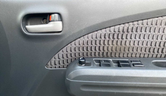 2014 Maruti Ritz ZXI, Petrol, Manual, 83,556 km, Driver Side Door Panels Control