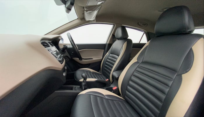 2016 Hyundai Elite i20 SPORTZ 1.2, Petrol, Manual, 51,620 km, Right Side Front Door Cabin