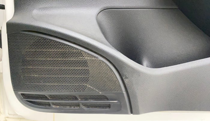 2016 Volkswagen Polo HIGHLINE1.2L, Petrol, Manual, 71,808 km, Speaker