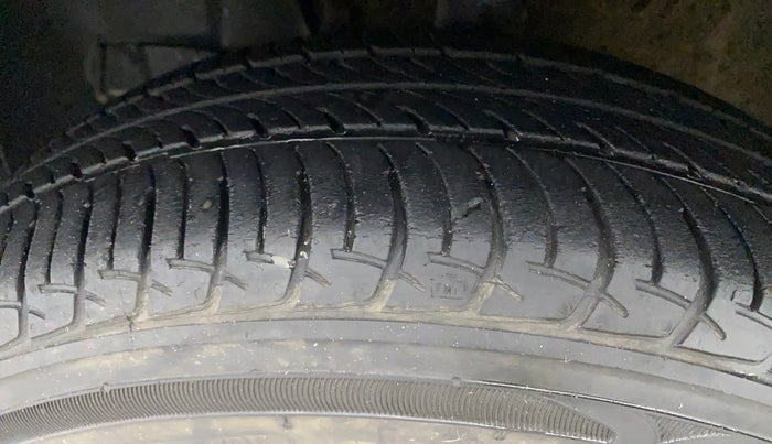 2019 Maruti New Wagon-R VXI 1.2, Petrol, Manual, 25,550 km, Left Front Tyre Tread