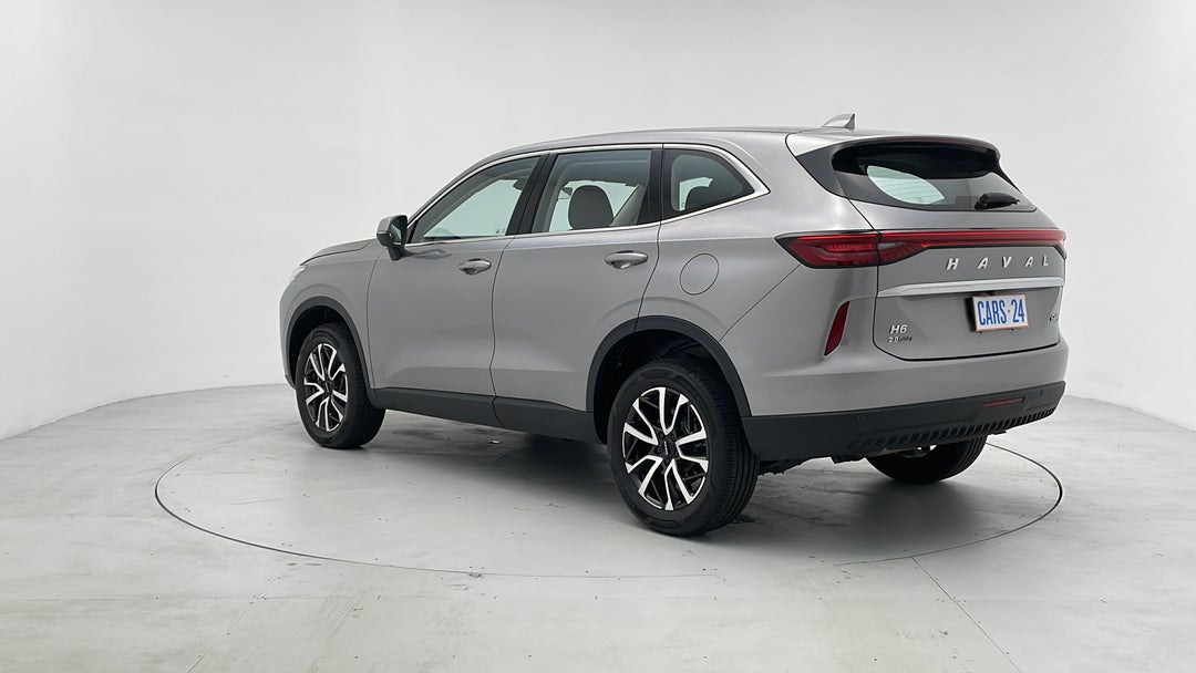 Left Back Diagonal (45- Degree) View