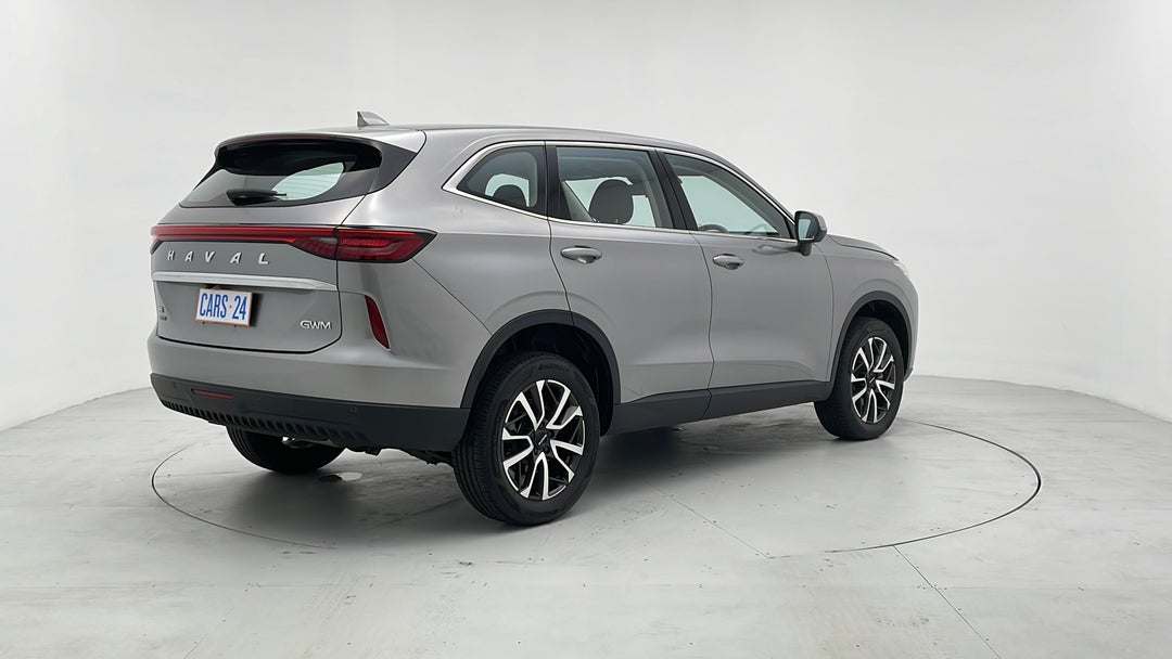 Right Back Diagonal (45- Degree) View