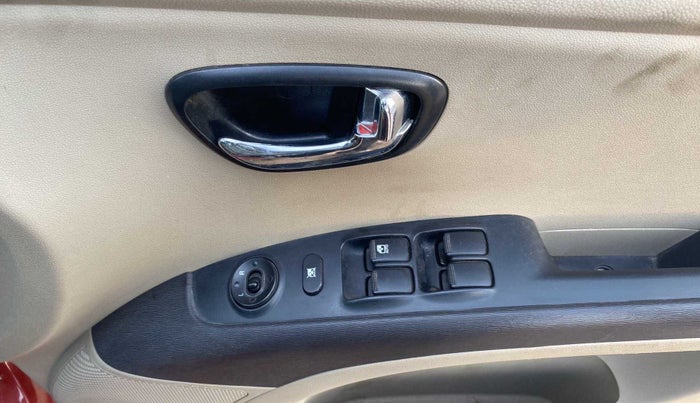 2012 Hyundai i10 MAGNA 1.2, Petrol, Manual, 4,859 km, Driver Side Door Panels Control
