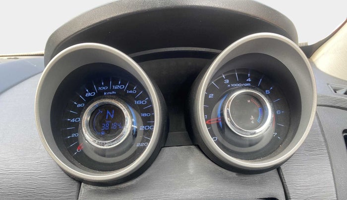 2015 Mahindra XUV500 W8, Diesel, Manual, 38,162 km, Odometer Image