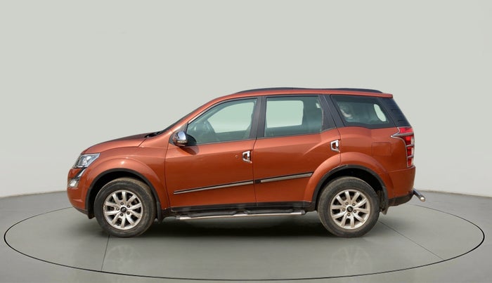 2015 Mahindra XUV500 W8, Diesel, Manual, 38,162 km, Left Side