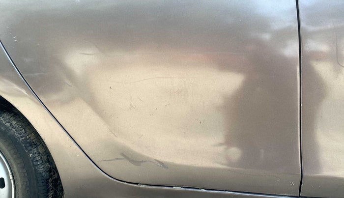 2016 Tata Tiago XM PETROL, Petrol, Manual, 44,672 km, Right rear door - Minor scratches
