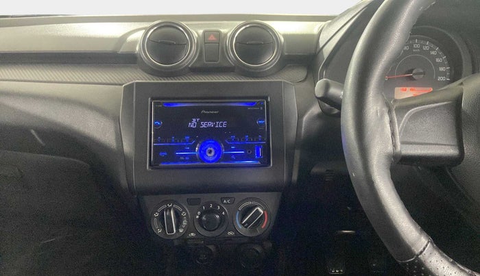 2018 Maruti Swift LXI, Petrol, Manual, 30,072 km, Infotainment system - Button has minor damage