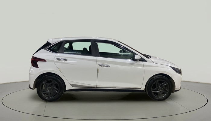 2020 Hyundai NEW I20 SPORTZ 1.2 MT, Petrol, Manual, 75,019 km, Right Side View