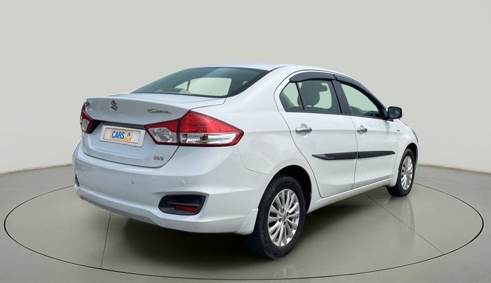 2015 Maruti Ciaz ZXI, Petrol, Manual, 92,588 km, Right Back Diagonal