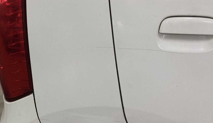 2012 Maruti Wagon R 1.0 VXI, Petrol, Manual, 29,891 km, Right quarter panel - Minor scratches