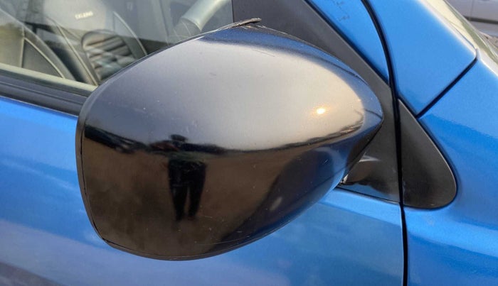 2017 Maruti Celerio VXI, Petrol, Manual, 40,838 km, Right rear-view mirror - Cover has minor damage