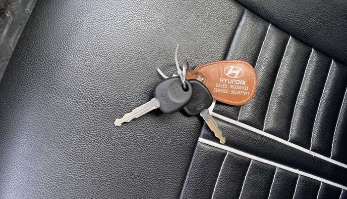 2021 Hyundai AURA E 1.2, Petrol, Manual, 22,827 km, Key Close Up