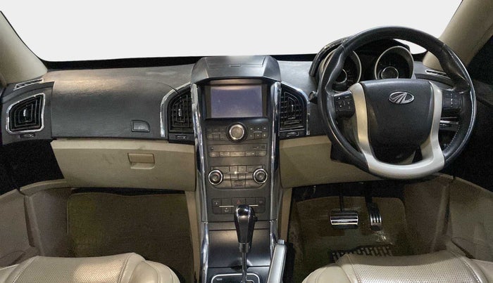 2016 Mahindra XUV500 W10 AT, Diesel, Automatic, 71,424 km, Dashboard
