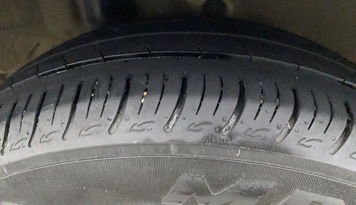 2019 Hyundai Verna 1.4 EX PETROL, Petrol, Manual, 59,884 km, Right Rear Tyre Tread