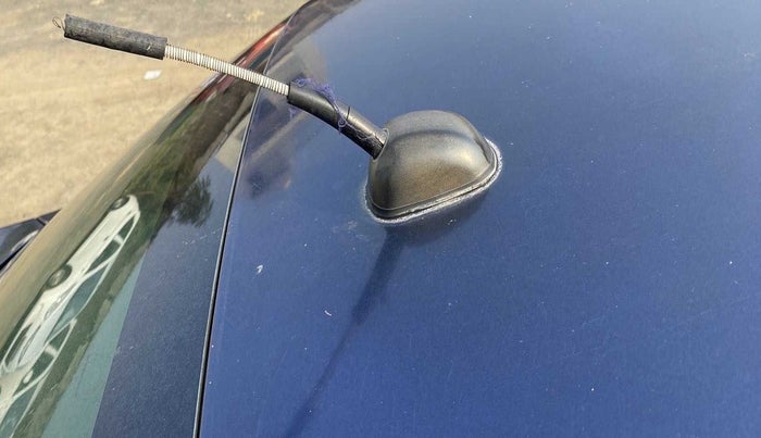 2018 Maruti Dzire VXI, Petrol, Manual, 64,024 km, Roof - Antenna has minor damage