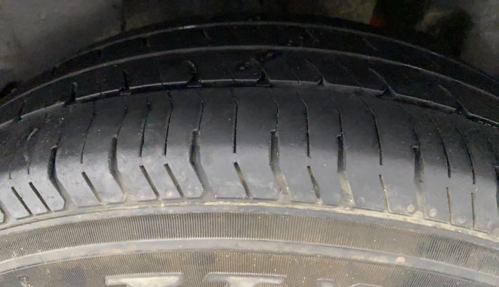 2019 Maruti Swift VDI AMT, Diesel, Automatic, 76,159 km, Left Rear Tyre Tread