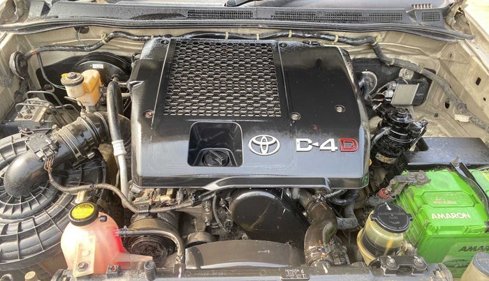 2011 Toyota Fortuner 3.0 4X4 MT, Diesel, Manual, 88,737 km, Open Bonet