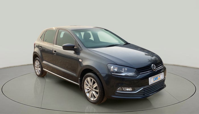 2015 Volkswagen Polo HIGHLINE1.2L, Petrol, Manual, 25,542 km, Right Front Diagonal