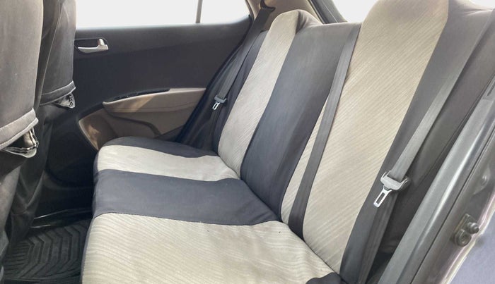 2016 Hyundai Grand i10 SPORTZ 1.2 KAPPA VTVT, Petrol, Manual, 36,496 km, Right Side Rear Door Cabin
