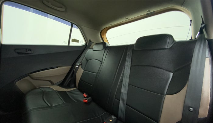 2017 Hyundai Grand i10 MAGNA 1.2 VTVT, Petrol, Manual, 36,665 km, Right Side Rear Door Cabin