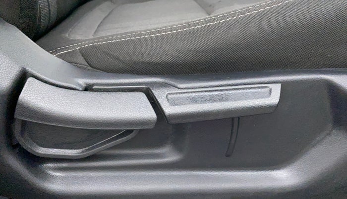 2019 Hyundai VENUE SX 1.0 TURBO, Petrol, Manual, 29,420 km, Driver Side Adjustment Panel