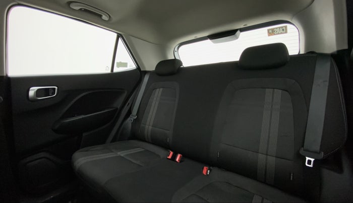 2019 Hyundai VENUE SX 1.0 TURBO, Petrol, Manual, 29,420 km, Right Side Rear Door Cabin