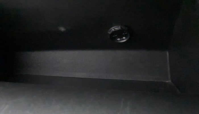 2019 Hyundai VENUE SX 1.0 TURBO, Petrol, Manual, 29,420 km, Cooled Glove Box