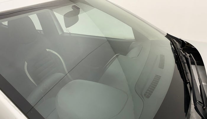 2016 Renault Kwid RXT 0.8, Petrol, Manual, 34,523 km, Front windshield - Minor spot on windshield