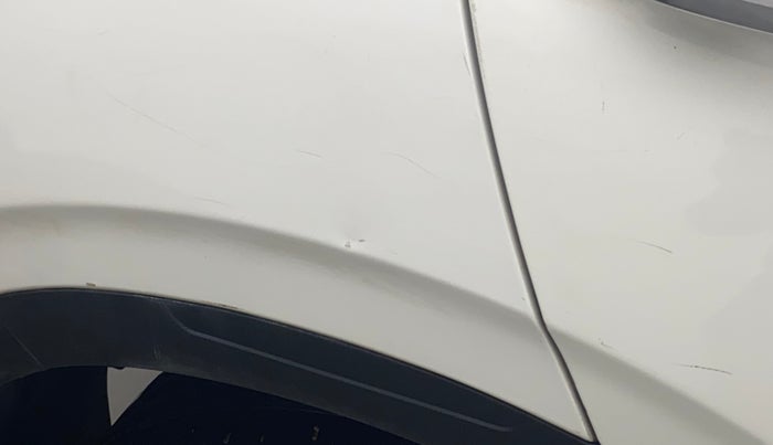 2019 Hyundai VENUE SX PLUS 1.0 TURBO DCT, Petrol, Automatic, 1,05,612 km, Right quarter panel - Minor scratches