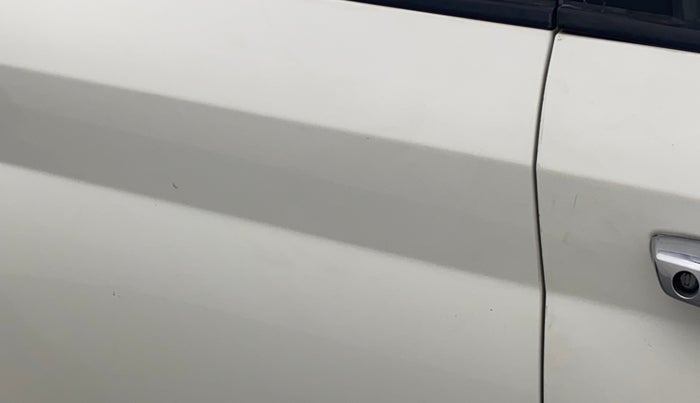 2019 Hyundai VENUE SX PLUS 1.0 TURBO DCT, Petrol, Automatic, 1,05,612 km, Right rear door - Minor scratches