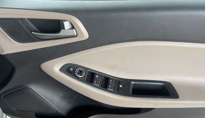 2016 Hyundai Elite i20 ASTA 1.2 (O), Petrol, Manual, 84,612 km, Driver Side Door Panels Control