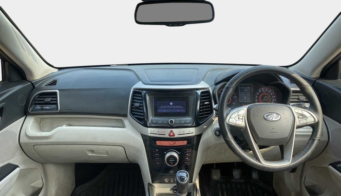 2020 Mahindra XUV300 W8 (O) 1.5 DIESEL, Diesel, Manual, 52,777 km, Dashboard