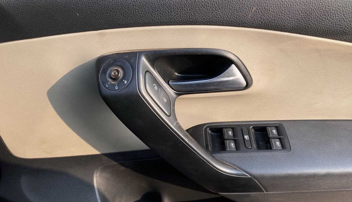 2013 Volkswagen Polo COMFORTLINE 1.2L PETROL, Petrol, Manual, 44,273 km, Driver Side Door Panels Control