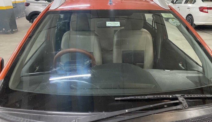 2014 Toyota Etios CROSS 1.4 VD, Diesel, Manual, 95,497 km, Front windshield - Minor spot on windshield