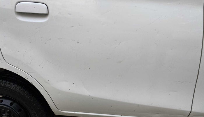 2015 Maruti Alto 800 LXI, Petrol, Manual, 35,796 km, Right rear door - Minor scratches