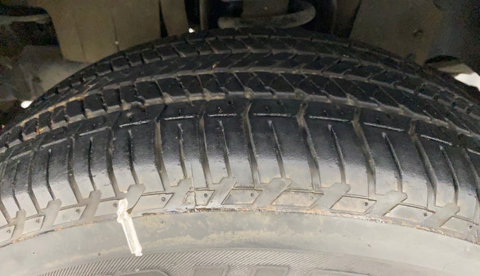 2014 Mahindra Scorpio S10, Diesel, Manual, 23,095 km, Left Front Tyre Tread