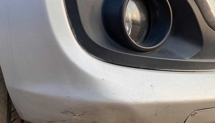 2016 Maruti Ertiga ZDI SHVS, Diesel, Manual, 28,732 km, Front bumper - Paint has minor damage