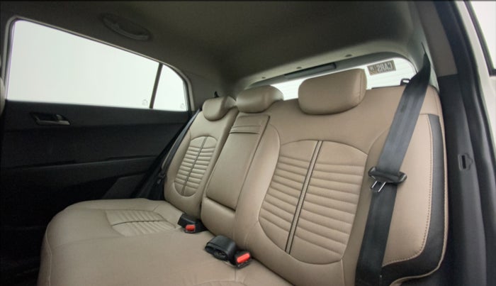 2016 Hyundai Creta SX PLUS AT 1.6 PETROL, Petrol, Automatic, 94,456 km, Right Side Rear Door Cabin